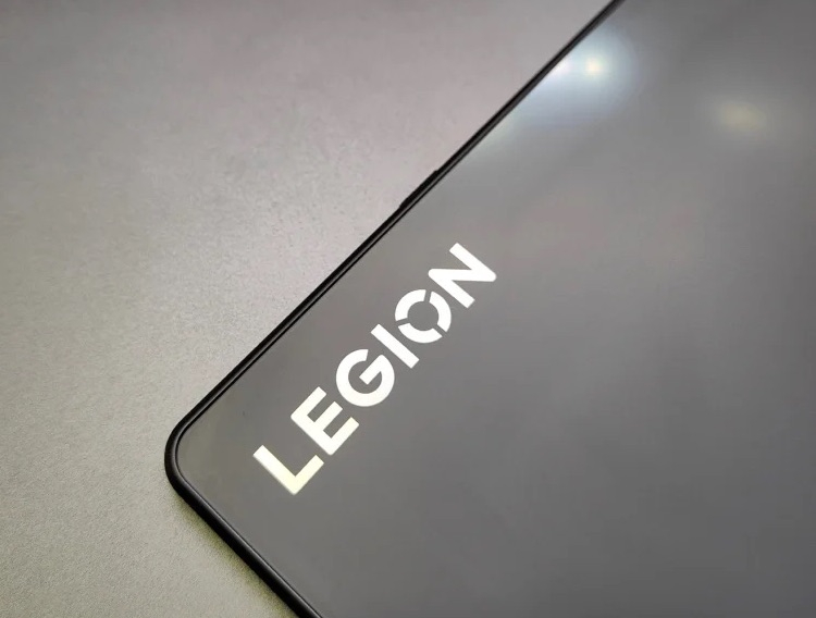 Lenovo объявила о подготовке игрового планшета Legion Y700 с 8,8-дюймовым 120-Гц экраном