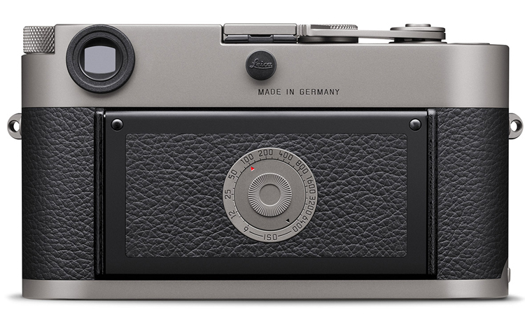 Leica представила комплект M-A Titan Set с плёночной камерой за $20 000