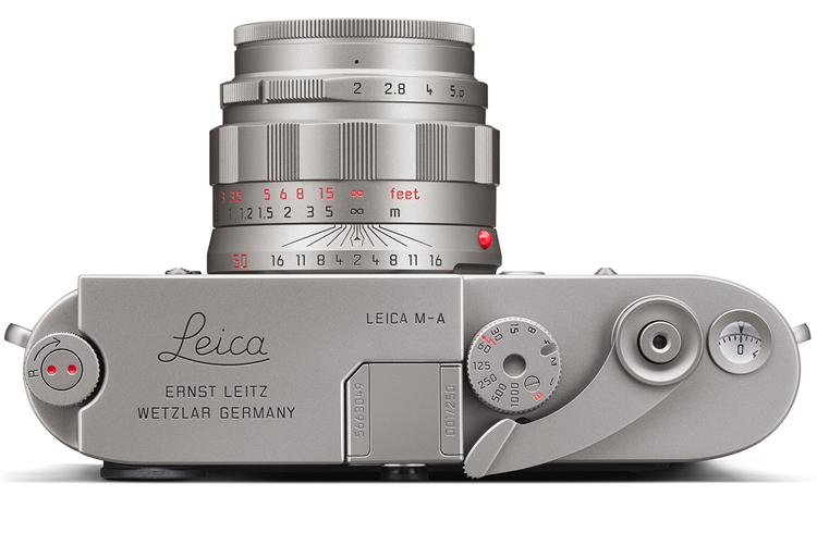 Leica представила комплект M-A Titan Set с плёночной камерой за $20 000