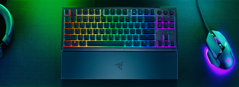 Razer представила укороченную низкопрофильную клавиатуру Ornata V3 TKL с механо-мембранными переключателями