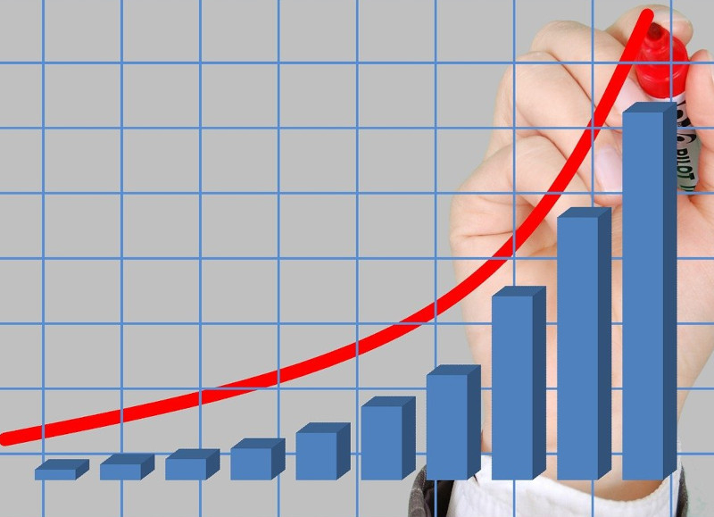 Зарплаты программистов в России выросли на 11 % в 2022 году на фоне дефицита квалифицированных специалистов